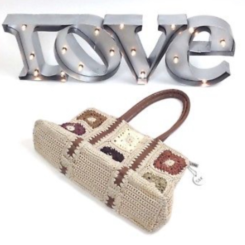 The SAK Crochet Bag 14 x 8 x 3 J-345